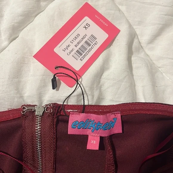 NWT EDIKTED Cinnamon Velvet Cupped Mini Strapless Dress!! - Picture 10 of 11